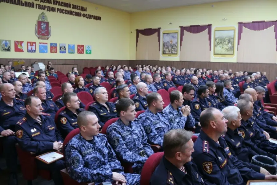 премии сотрудникам мвд за полугодие 2023. приказ о поощрении сотрудника полиции. зарплата мвд в 2023. памятка работнику милиции. премия за выборы сотрудникам полиции 2024.