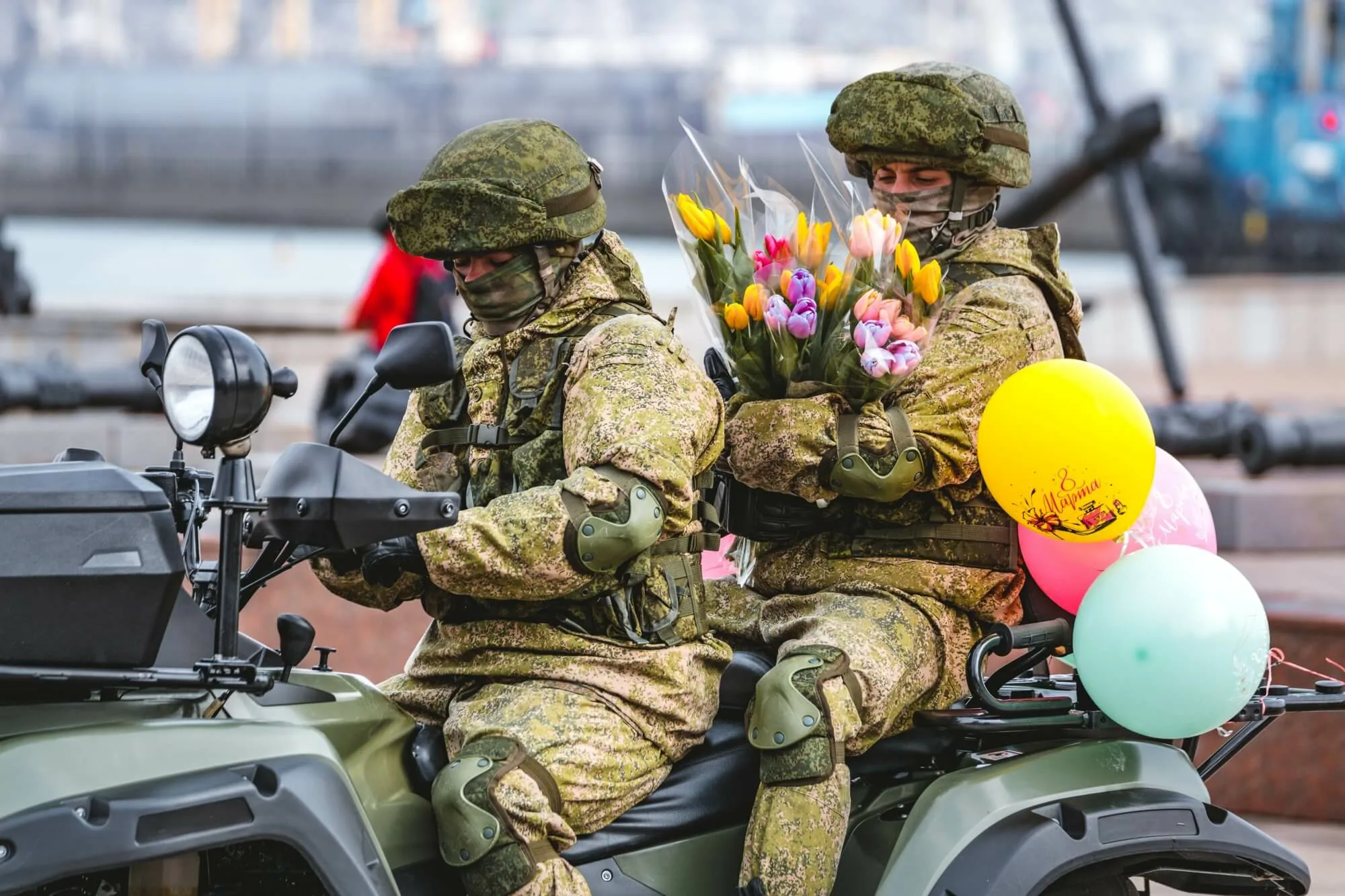 Фото Поздравление с 8 Марта военнослужащих женщин #49
