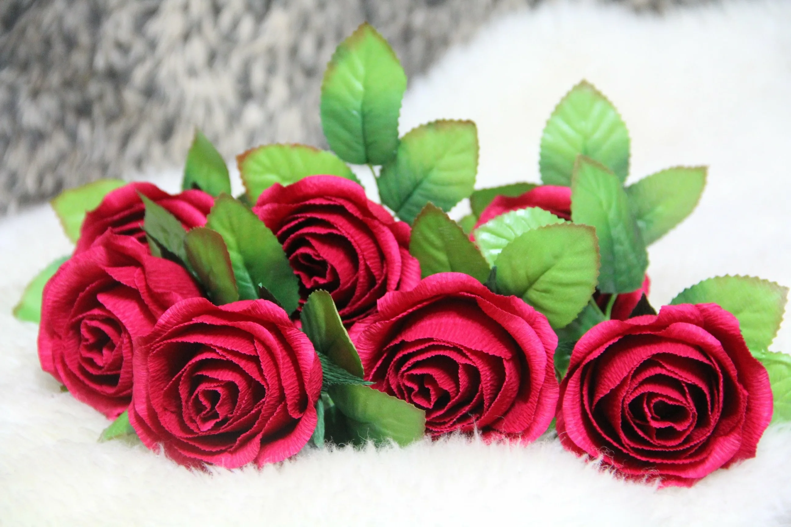 Красивое поздравление с днем рождения оксаночка. Открытки с розами. С днем рождения розы. Цветочки для открытки. Открытки с розами красивые.