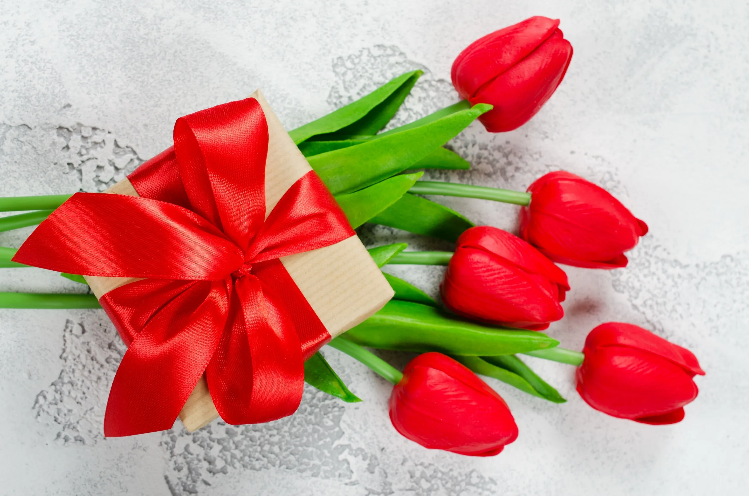 Фото Стихи к подарку тюльпаны #45