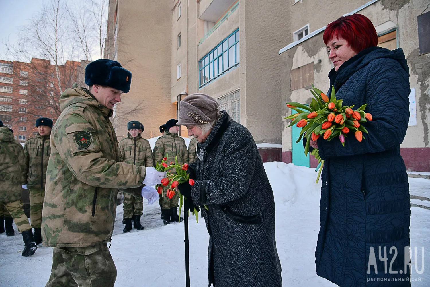 Фото Поздравление с 8 Марта военнослужащих женщин #70