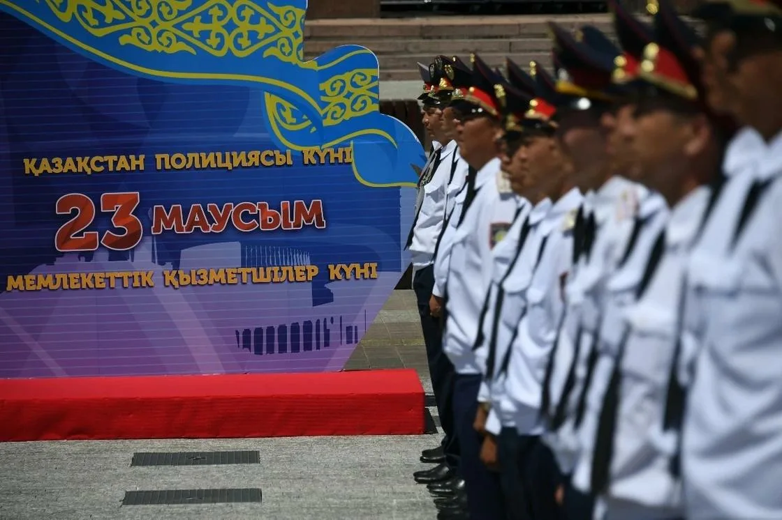 Фото День полиции в Казахстане 2024 #71
