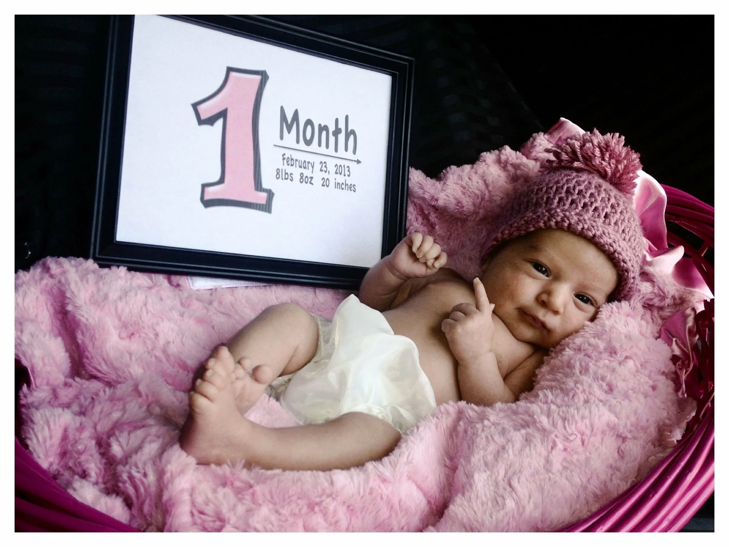 Фото Поздравление с 1 месяцем девочке, мальчику, родителям #89