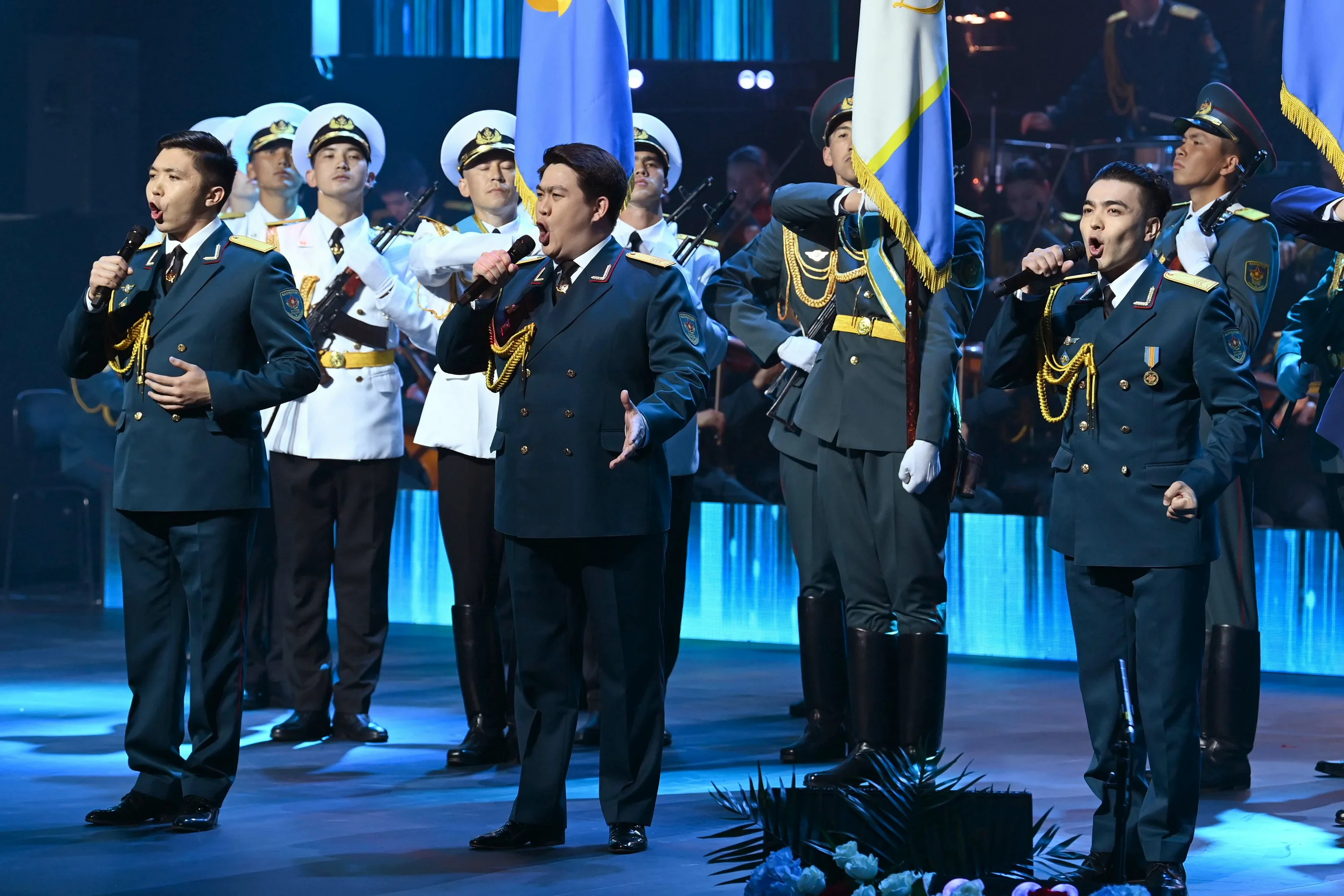 Фото Поздравления коллегам с Днем защитника Отечества в Казахстане (с 7 Мая) #54