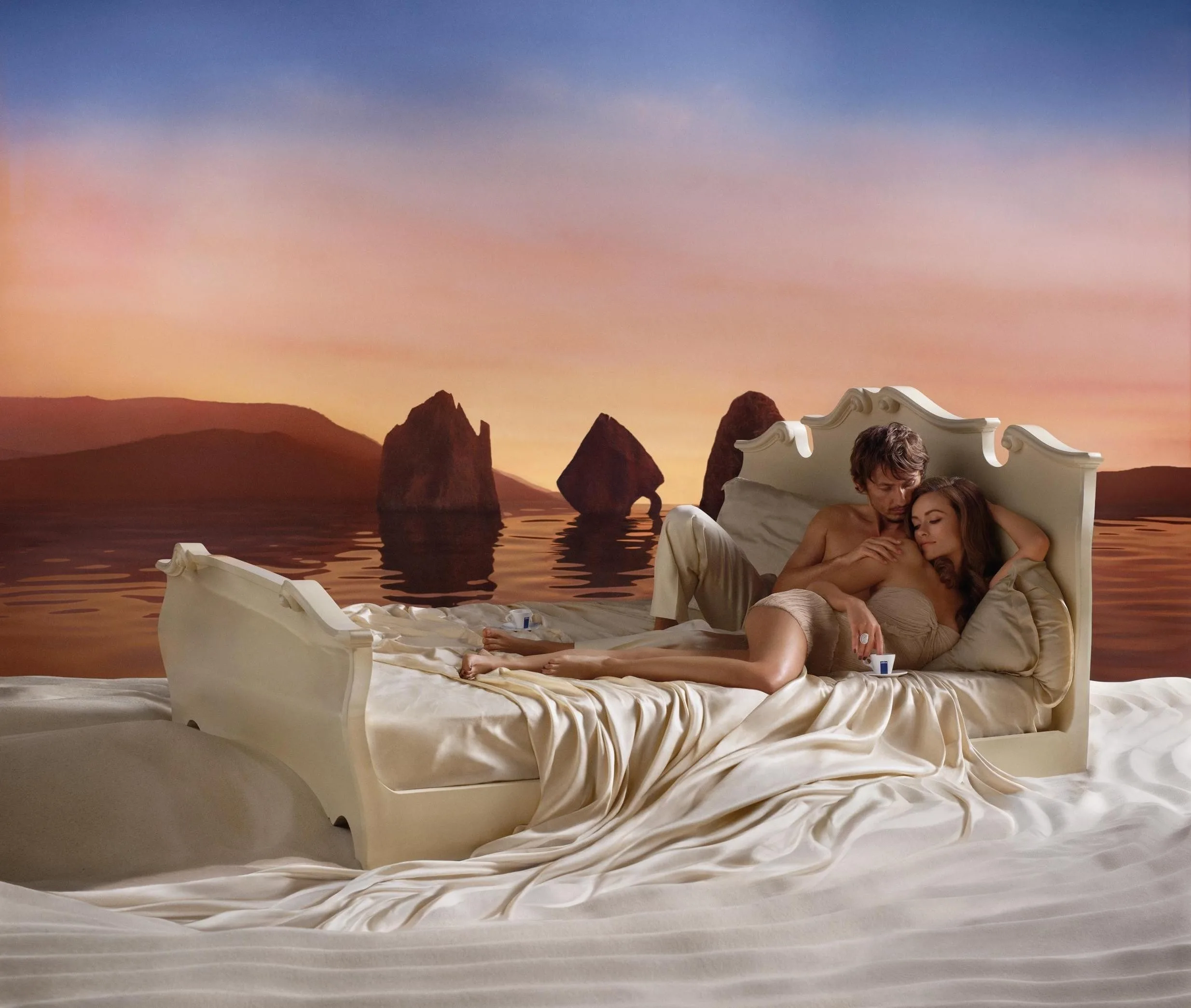 Фото утро влюбленные. Романтика в постели. Романтические пары в постели. Романтичная постель. Кровать романтика.