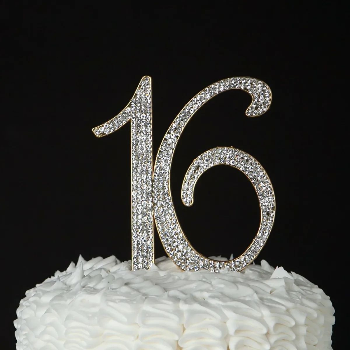 16th birthday. Тортик с цифрой 16. Торт с шестнадцатилетием. Торт 16 лет цифрами. Торт на шестнадцатилетие свадьбы.