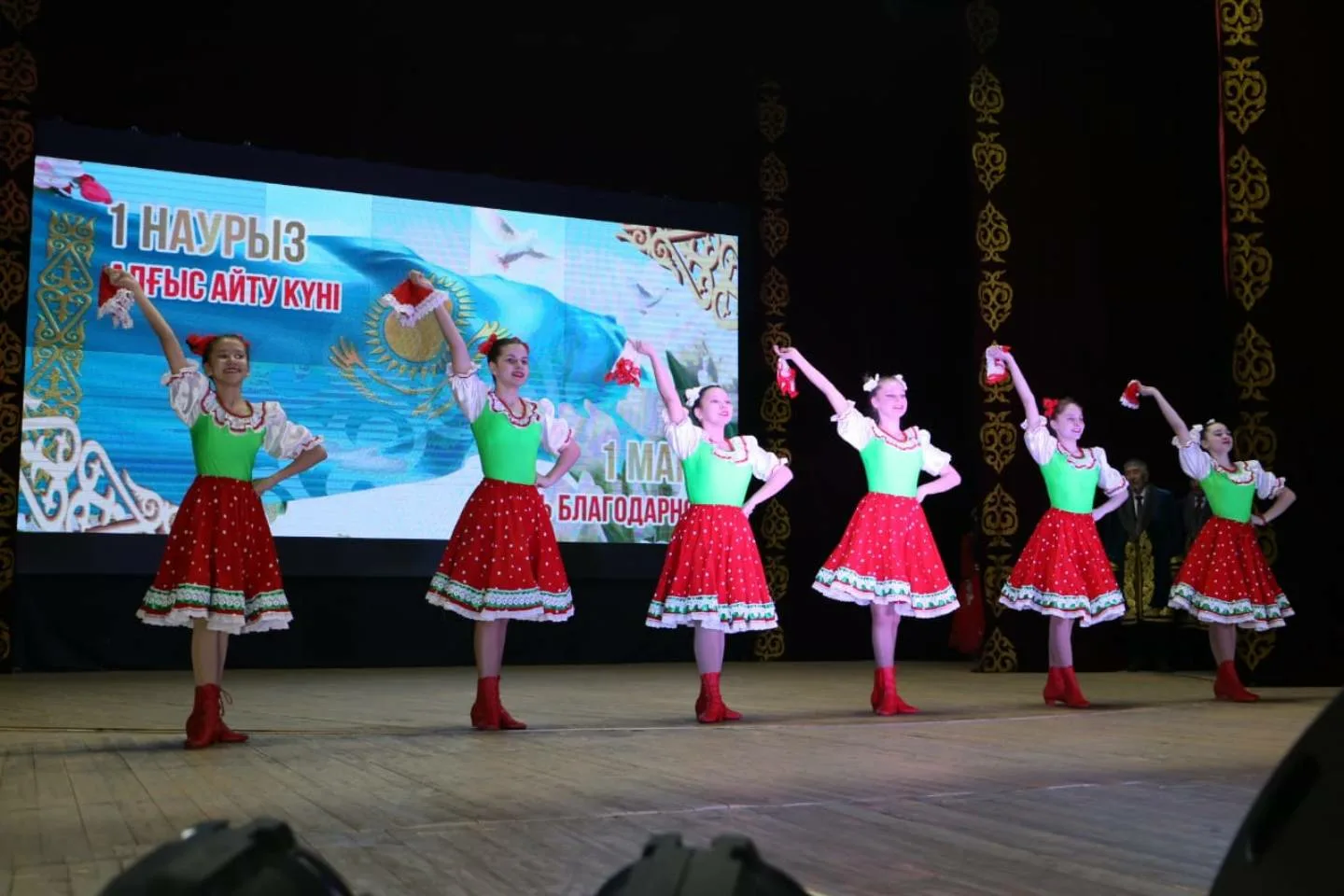 Фото День благодарности в Казахстане #37
