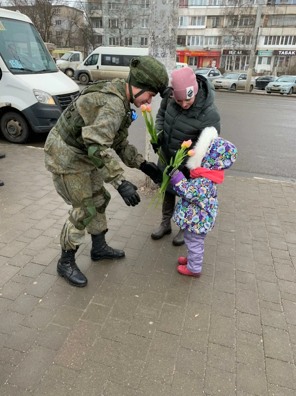 Фото Поздравление с 8 Марта военнослужащих женщин #71