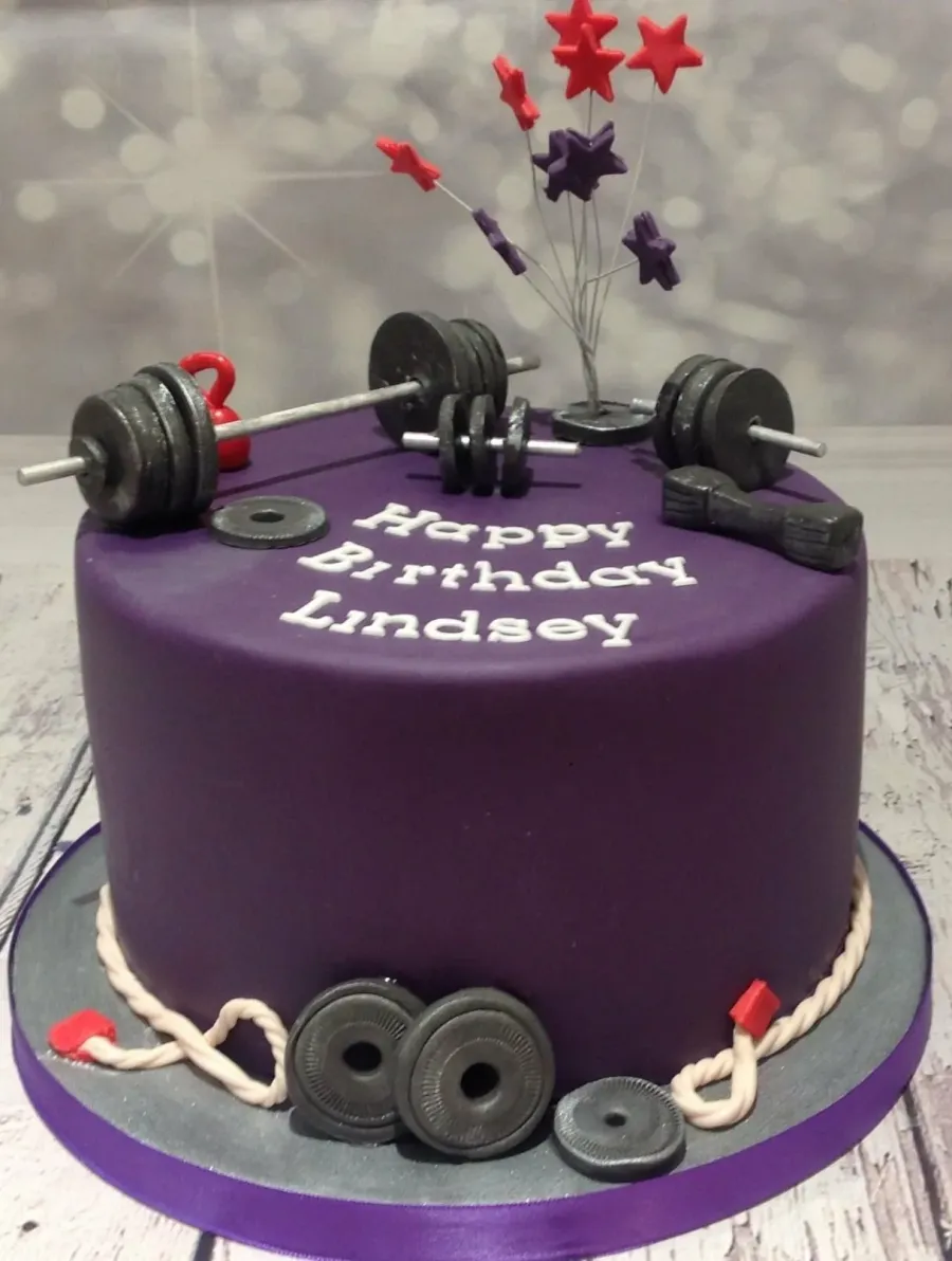 С днем рождения парню спортсмену. Торт для спортсмена. Торт для спортсмена на день рождения. Торт со штангой. Торт со штангой и гирями.