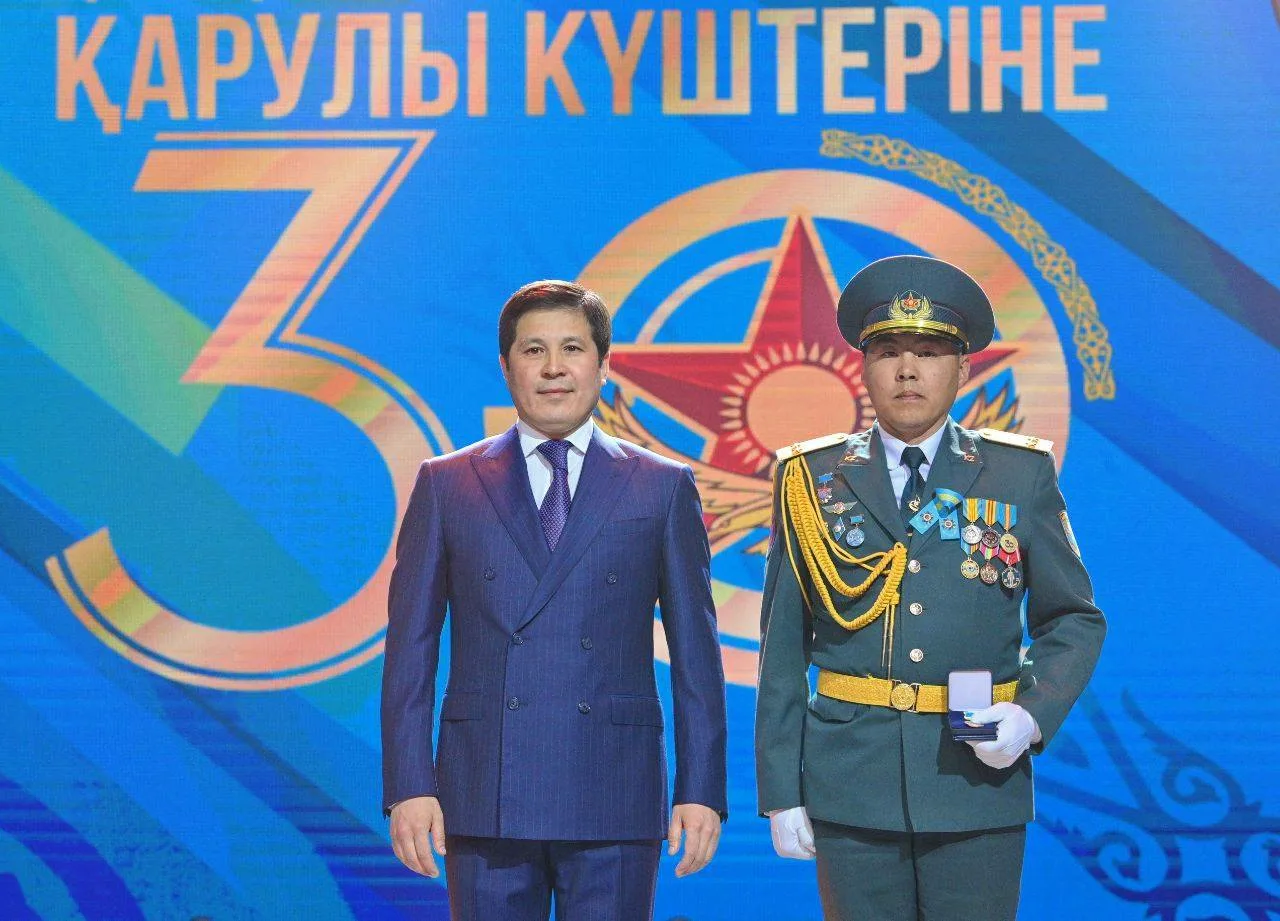 Фото Поздравления коллегам с Днем защитника Отечества в Казахстане (с 7 Мая) #43
